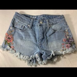 Mossimo Women Shorts Size 00/24 Flower High Rise